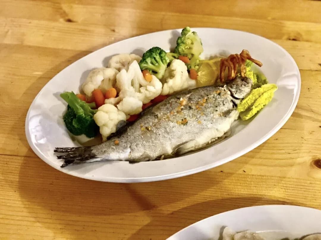 Gdzie zjeść w Starym Sączu? Odkryj najlepsze restauracje i dania
