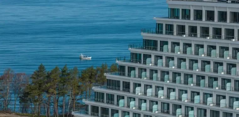 Ile pokoi ma hotel Gołębiewski w Pobierowie? Sprawdź szczegóły!