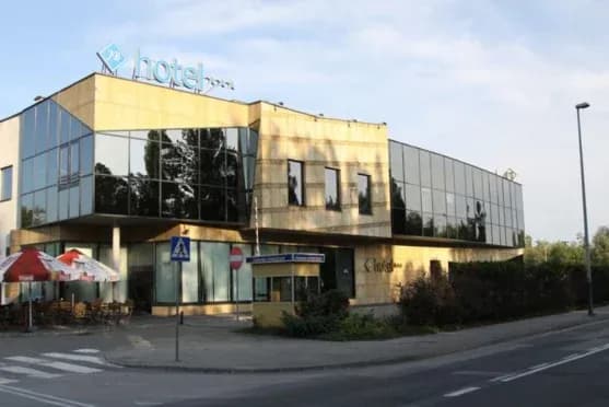 Dlaczego hotel JB w Krakowie jest zamknięty? Odkryj przyczyny i historię